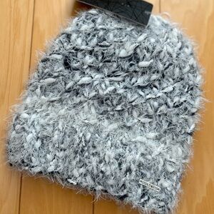 NWT Skechers Women’s Black Combo Beanie Toboggan Hat